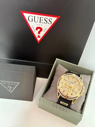Reloj Guess Dorado y Negro