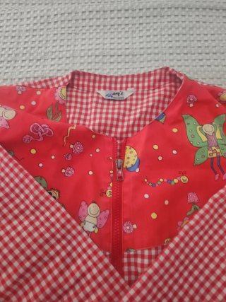 Bata escolar infantil con cremallera