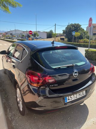 Opel Astra 2012