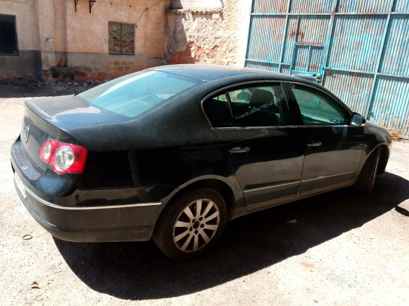 Volkswagen Passat 2007 - foto 1