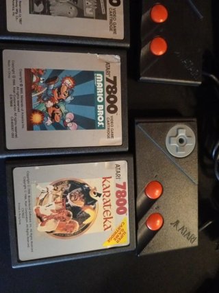 Consola Atari 7800 + 4 juegos
