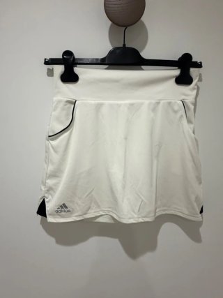 Conjunto Adidas Talla 13-14 y S- Falda y Camiseta