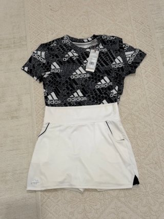 Conjunto Adidas Talla 13-14 y S- Falda y Camiseta