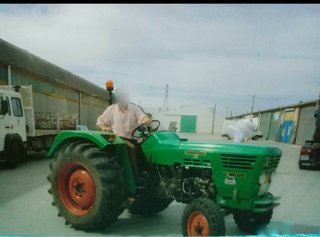 Tractor Deutz-Fahr Verde sin documentación