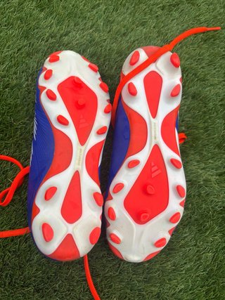 Botas de fútbol niño. Adidas Predator. 34