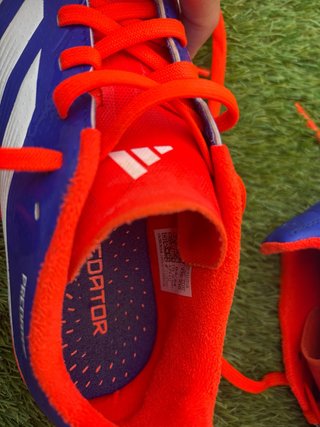 Botas de fútbol niño. Adidas Predator. 34