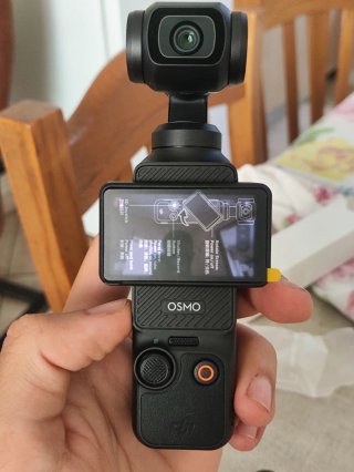 DJI Osmo Pocket 3