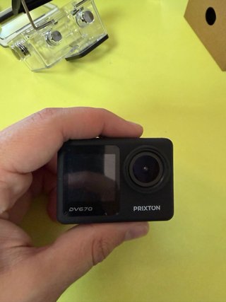 Cámara deportiva PRIXTON DV670 4K WiFi + accesorio