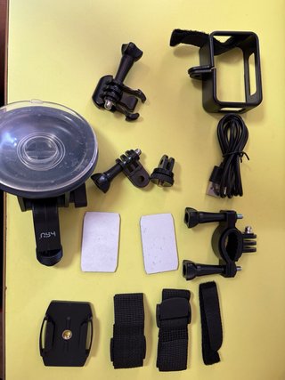 Cámara deportiva PRIXTON DV670 4K WiFi + accesorio