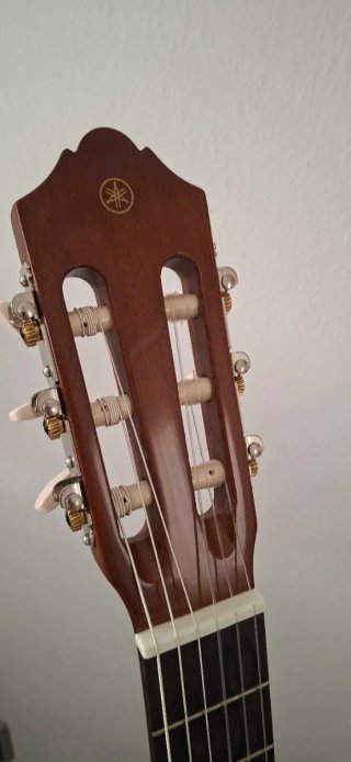 Guitarra Yamaha C40 + accesorios (con garantía)