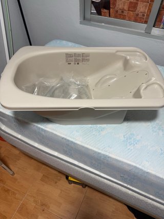 Bañera bebé y vestidor