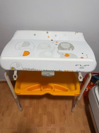 Bañera bebé y vestidor
