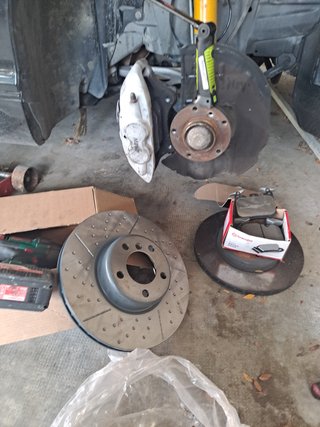 Cambio vendo pinzas 4 pistones BMW para e36 y e46
