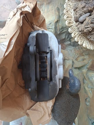 Cambio vendo pinzas 4 pistones BMW para e36 y e46