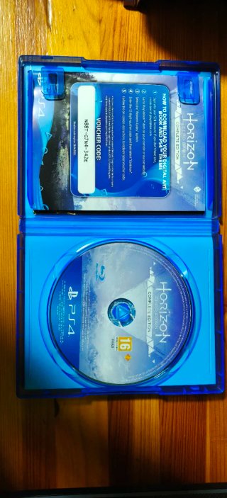 Horizon Zero Dawn Complete Edition PS4