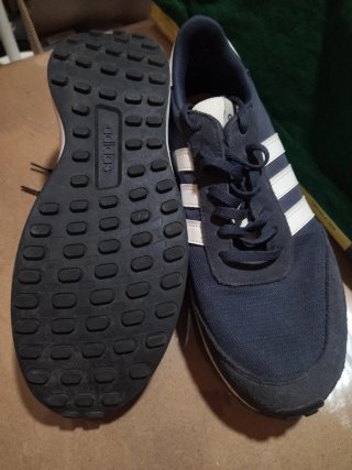 Zapatillas Adidas Azul y Blanco. Cómo nuevas.