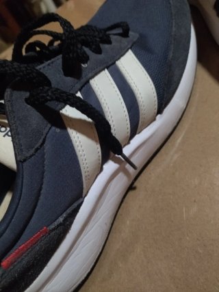 Zapatillas Adidas Azul y Blanco. Cómo nuevas.