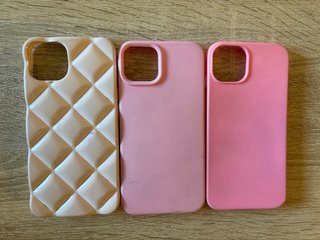 3 Fundas iPhone 13 Rosas
