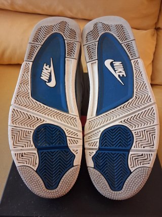 Nike Jordan 4 Retro SB blue