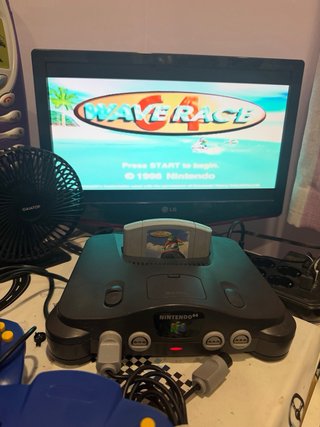 Nintendo 64 Nera con 2 Controller Blu