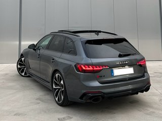 Audi RS4 2022