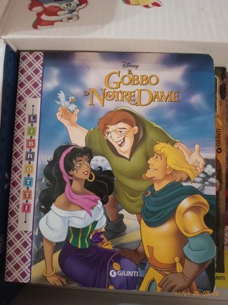 Christmas Box Disney - 4 Libri / + 7 personaggi
