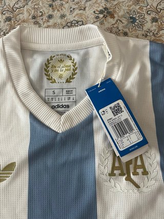 Camiseta Oficial FIFA Adidas Talla S