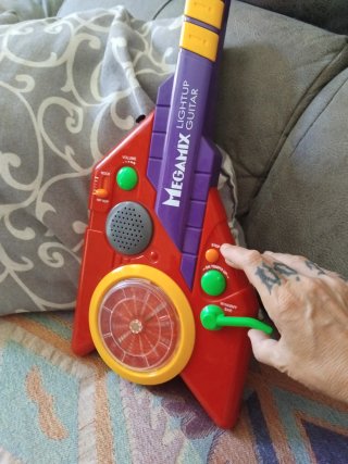 Guitarra Eléctrica Juguete Megamix