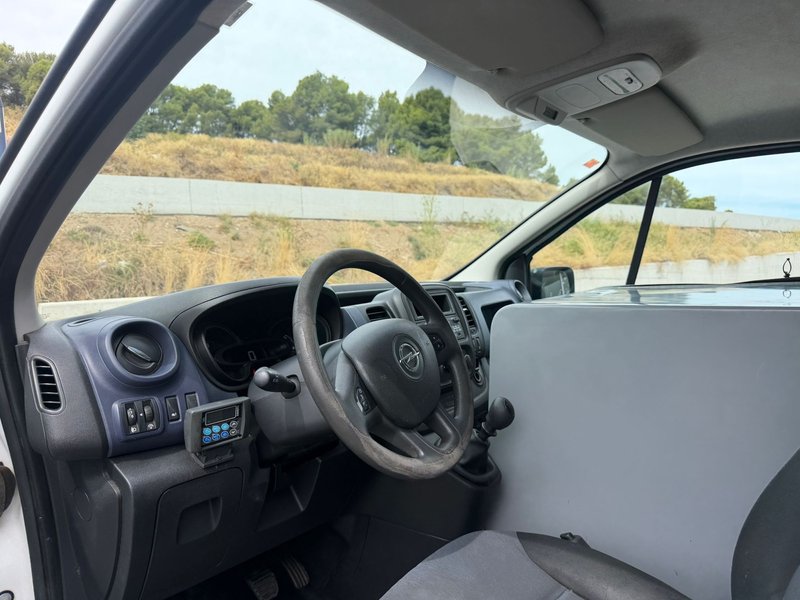 Opel Vivaro 2017, foto 8
