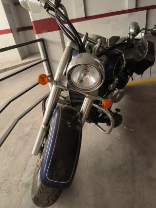 Suzuki intruder 800