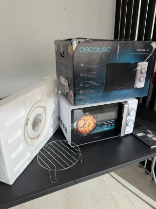 Cecotec Microondas Grill ProClean 3110