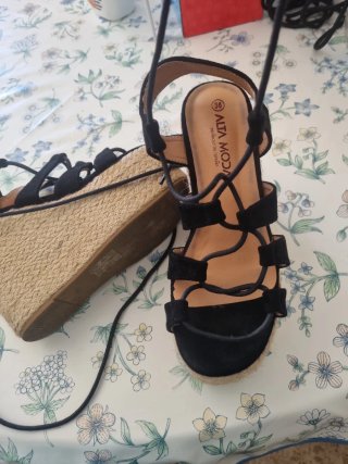 Sandalias cuña negras