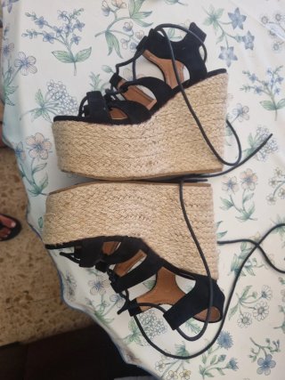 Sandalias cuña negras