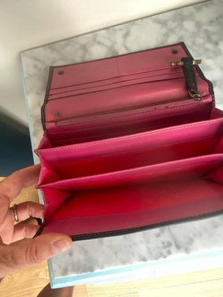 Cartera Tous piel negra alargada