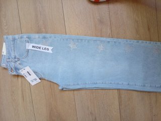 Pantalón vaquero ancho estrellas plateadas T40