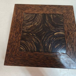 Mesa de exposición para bonsái de madera