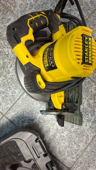 Sierra Circular Stanley Fatmax FME301K 1650W