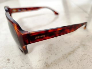 Óculos de Sol para Mulher marca Unofficial (Novo)