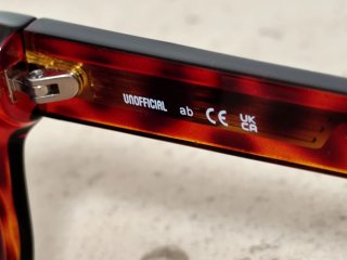 Óculos de Sol para Mulher marca Unofficial (Novo)
