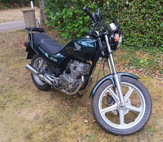 Honda CB 250 1993 Verde Restaurada completamente