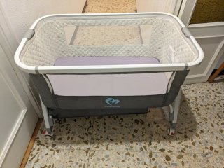 Cuna colecho gris y blanca