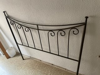 Cabezal de cama de hierro forjado