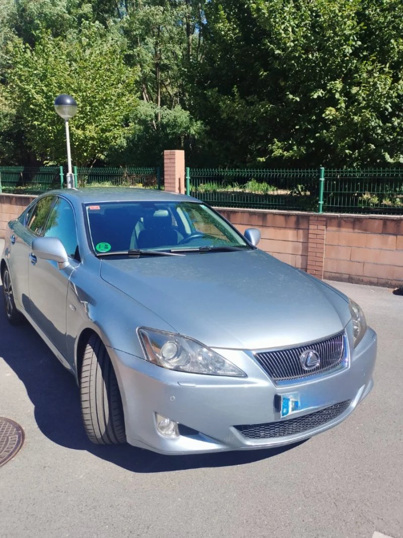 Lexus IS 2007 - foto 1