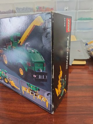 LEGO Technic John Deere 9700 Cosechadora