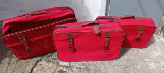 3 Maletas Rojas Viaje. Las 3 por 20