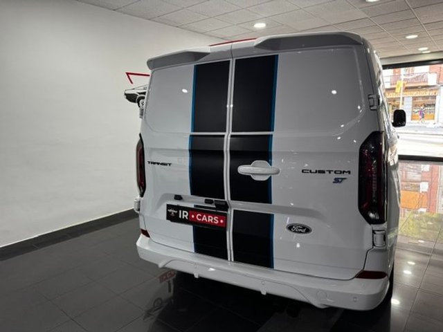 Ford Transit 320 L1 Sport AWD