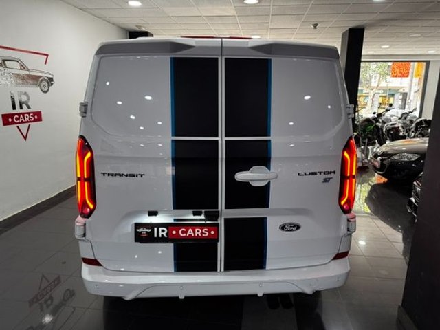 Ford Transit 320 L1 Sport AWD