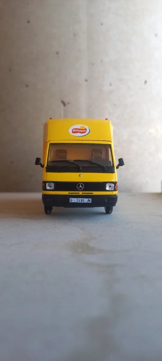 Mercedes MB140 1/43