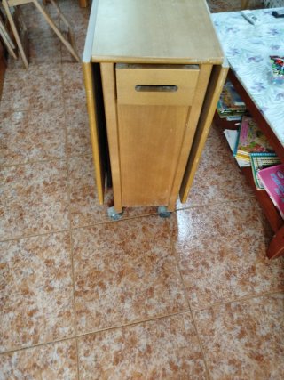 Mesa plegable y sillas