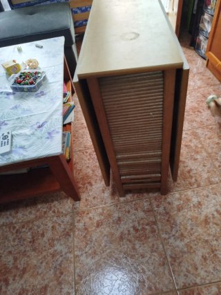 Mesa plegable y sillas